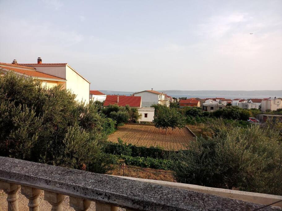 Appartement Obiteljski Stan Kastel Luksic à Kaštela Extérieur photo